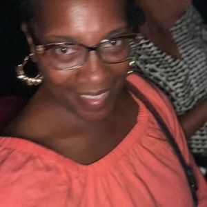 Meet your Posher, Miriam